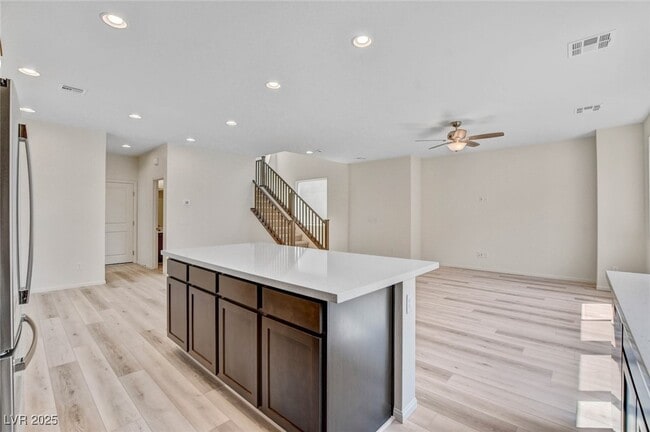 Building Photo - 8929 Pebble Sand St