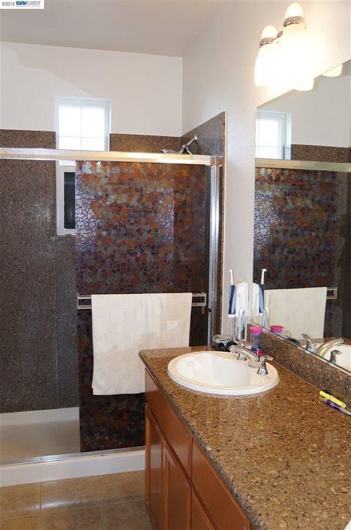 Building Photo - 367 Destino Cir