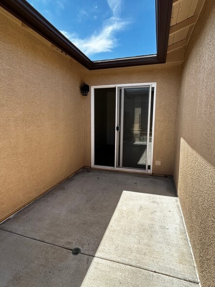 Building Photo - 3322-24 Clairemont Mesa Blvd