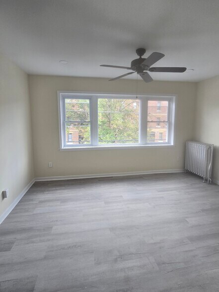 Building Photo - 5448 Locust St