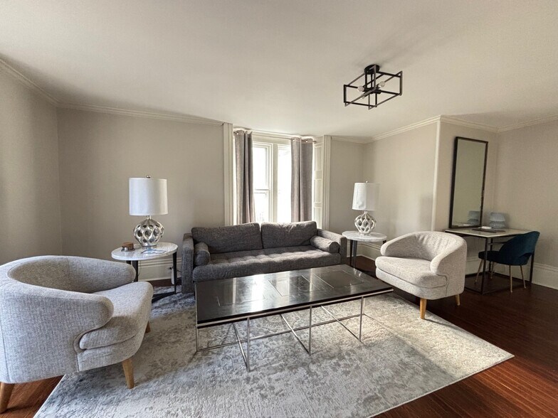 Building Photo - 77 Coggeshall Ave