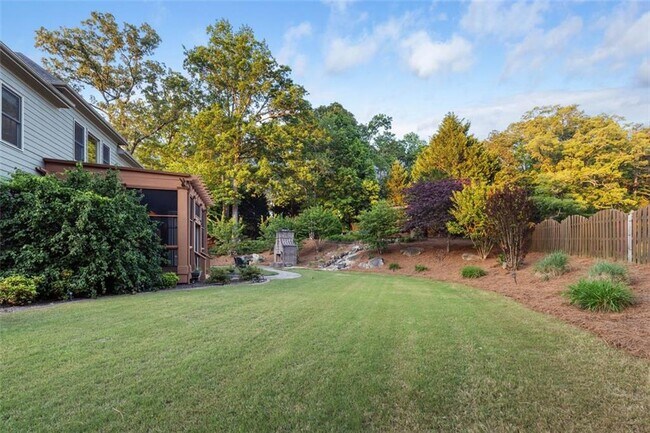 Building Photo - 3302 Anna Ruby Ln NE
