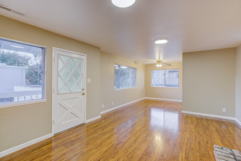 Building Photo - 739 Highland Ave
