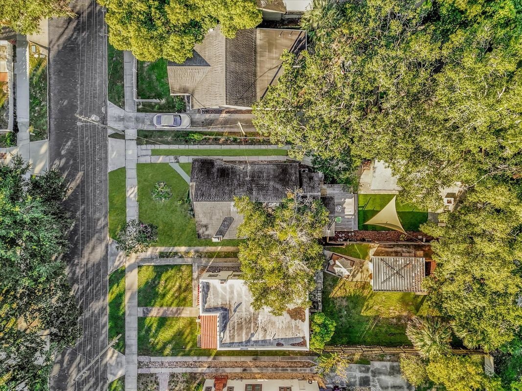 Building Photo - 1633 E Concord St