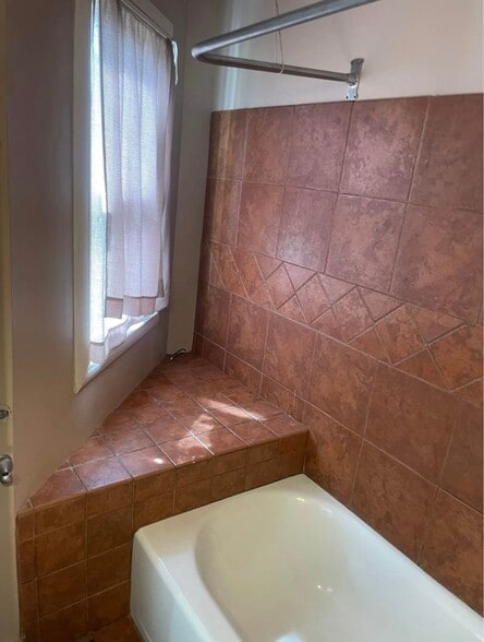 Building Photo - 118 Peters Run Rd