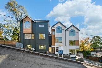 Building Photo - 2BR/1.75Ba Seattle Townhouse