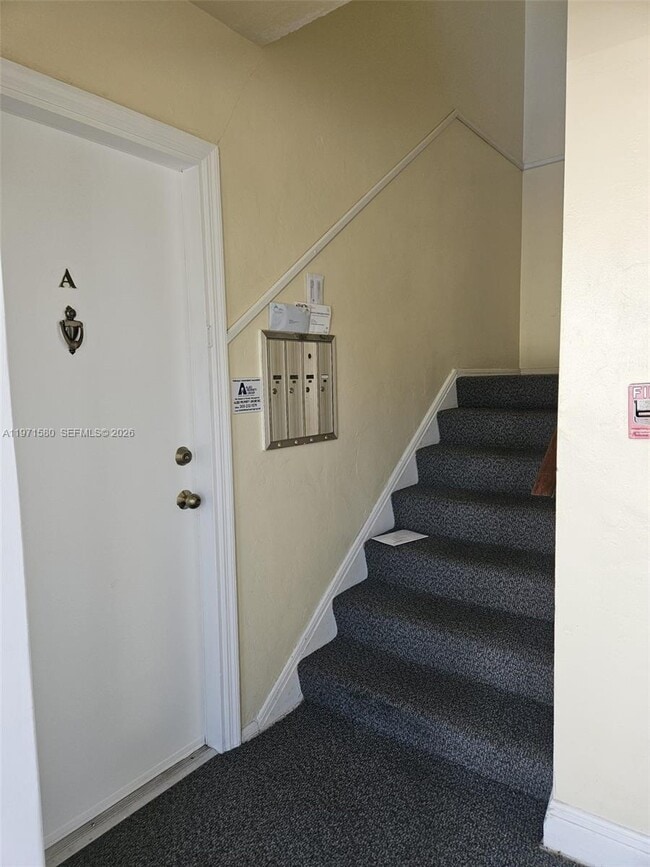 Building Photo - 5660 SW 78th St