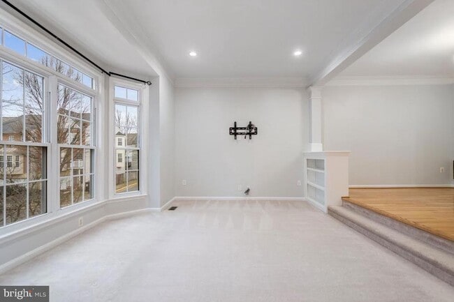 Building Photo - 8648 Royal Worcester Ln
