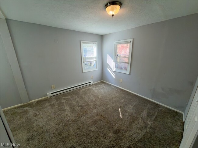 Building Photo - 142 1/2 Beaver Ct