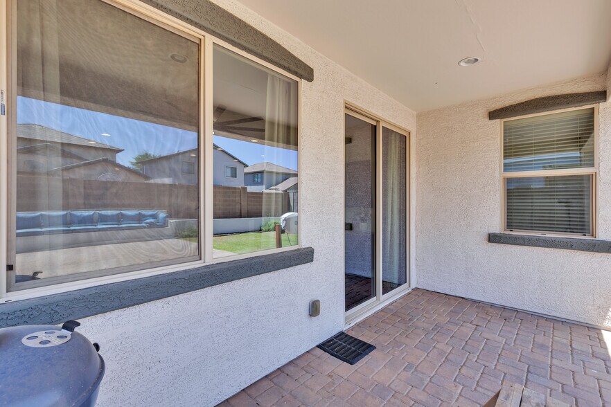 Building Photo - 1691 W Desert Spring Way