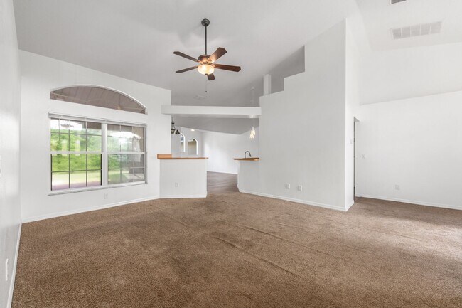 Building Photo - 7860 SW 204th Ave