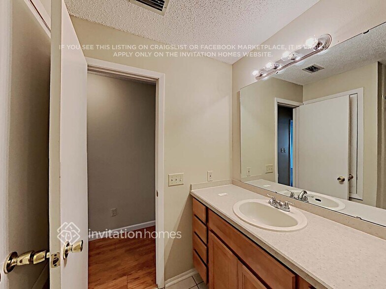 Building Photo - 340 Sawgrass Pl