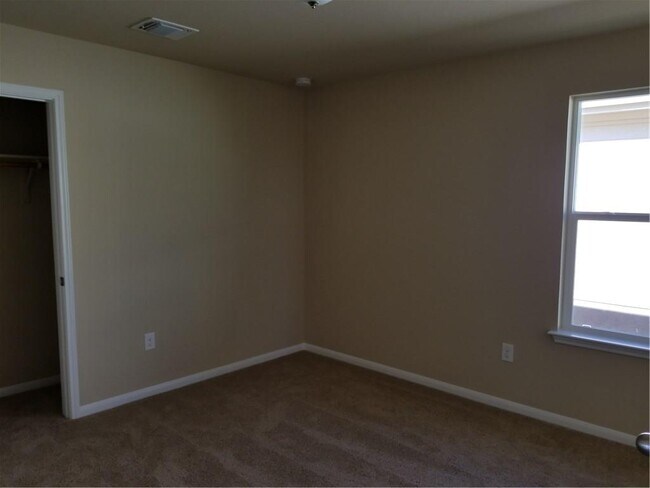 Building Photo - 10300 Hatton Ln