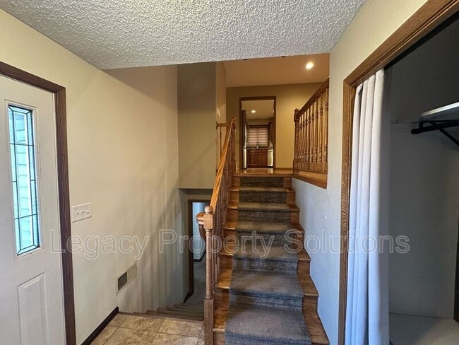 Building Photo - 1400 S 3rd St