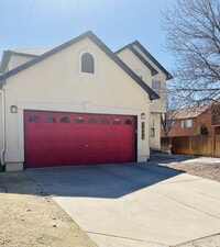 Building Photo - "Spacious 3-Bed with bonus room Sanctuary with 2.5 Baths in Fountain, CO – Your Serene Retreat Aw...