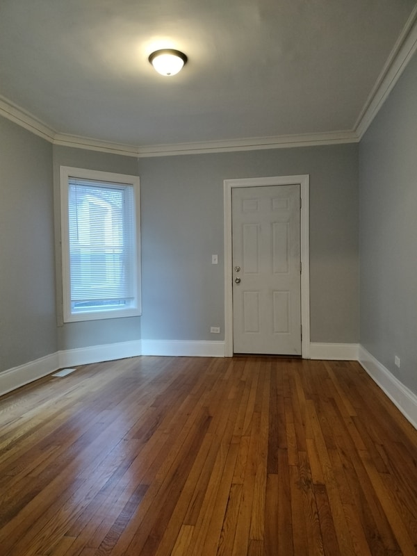 Building Photo - 7408 S Eberhart Ave