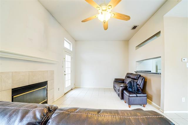 Building Photo - 3946 Brandon Park Dr