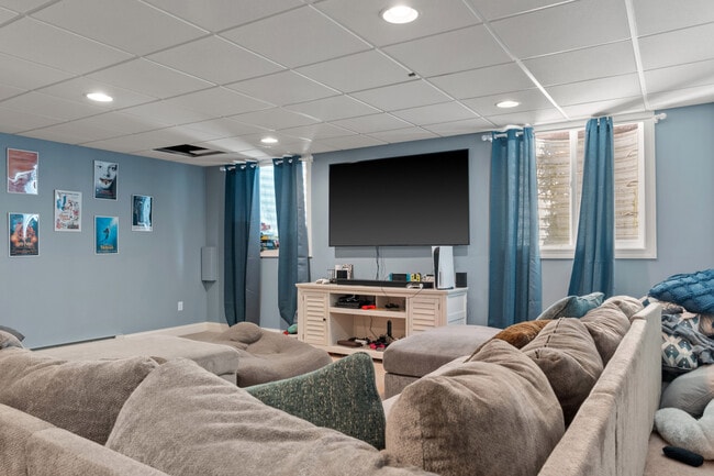 Building Photo - 98 Merganser Dr