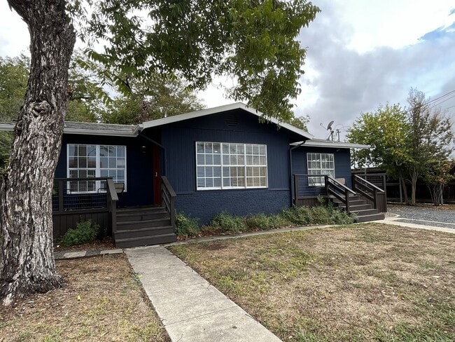 Primary Photo - Fully Renovated 2x1 in a fabulous location!