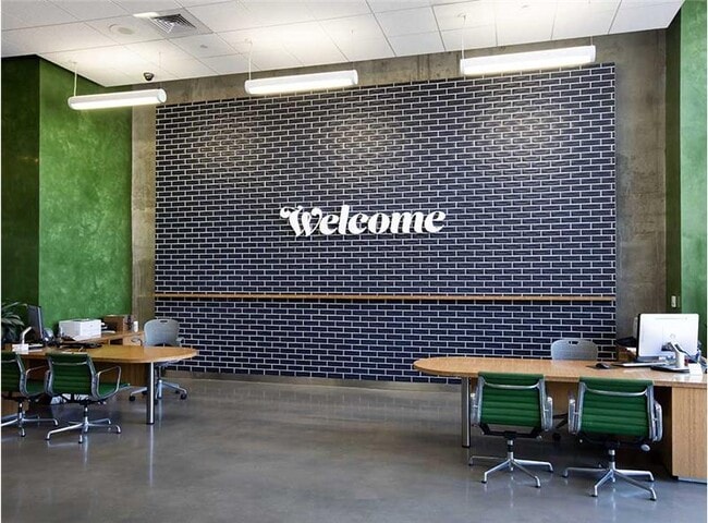 Building Photo - 420 W 3rd St