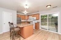 Building Photo - 1821 Sussex Rd