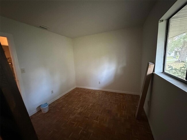 Building Photo - 1276 Sabra Dr