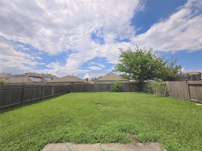 Building Photo - 1423 Stone Bluff Dr