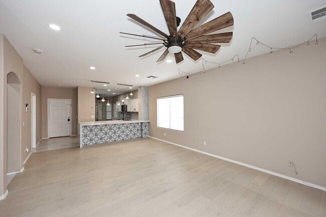 Building Photo - 36950 W Mondragone Ln
