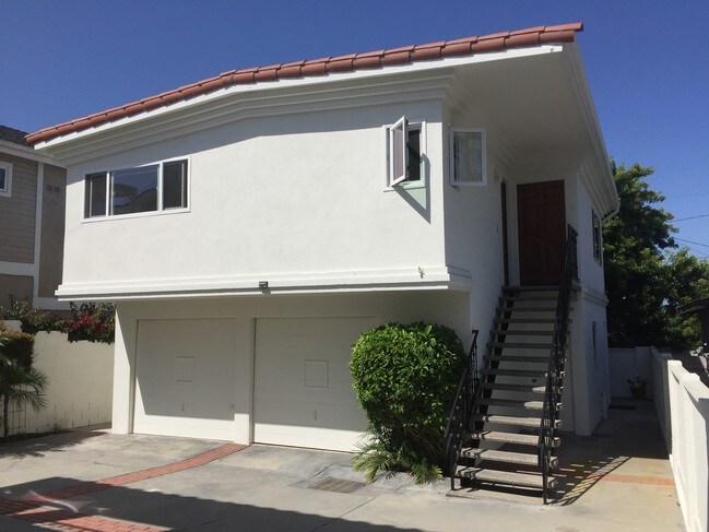 Primary Photo - 117 N Lucia Ave