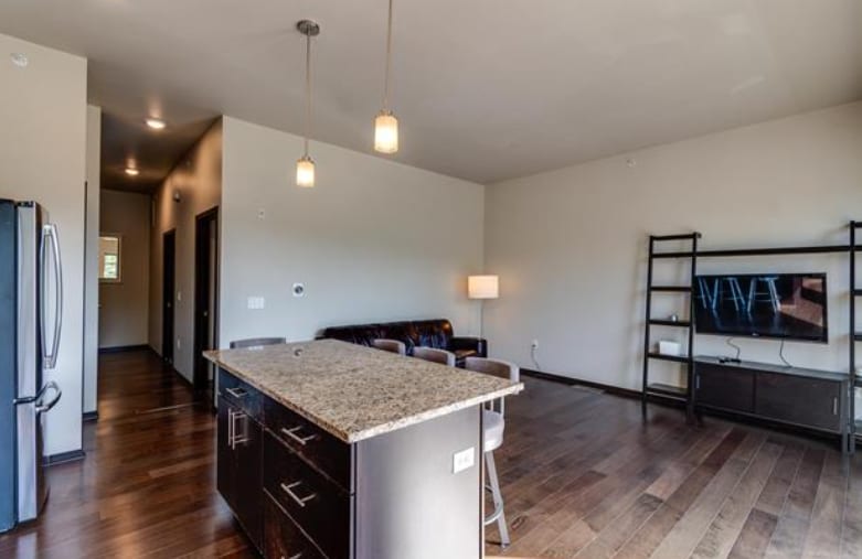 Building Photo - 803 E Mifflin St