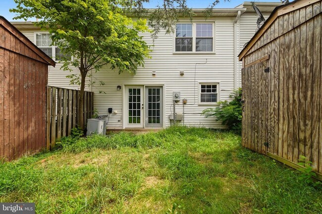 Building Photo - 8635 Reinecke Ct