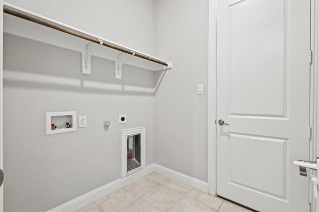 Building Photo - 4121 Angelina Dr