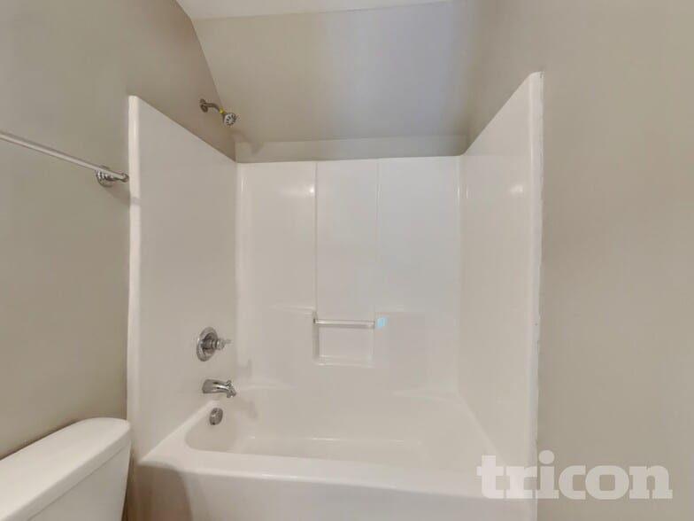 Building Photo - 3020 Plantation Glen Dr