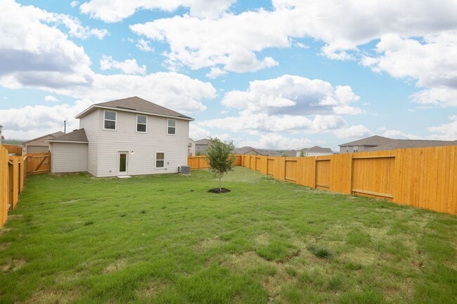 Building Photo - 9234 Foxing Blf