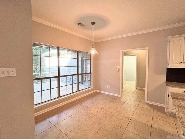 Building Photo - 14302 Westbury Dr