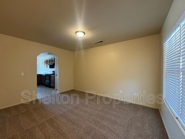 Building Photo - 25184 W Cranston Ln