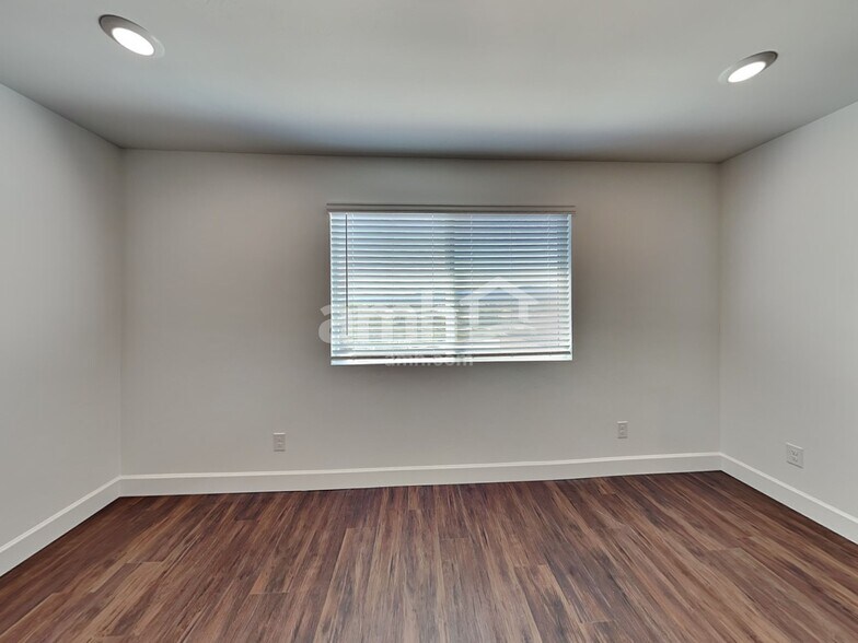 Building Photo - 6083 W Paseo Hilario