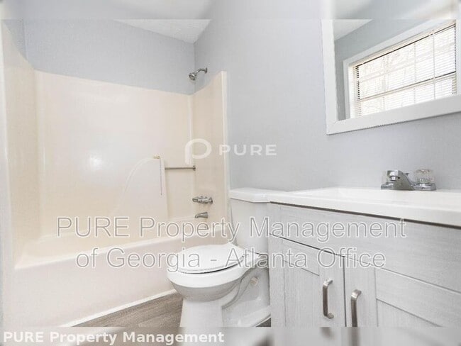 Building Photo - 6528 Buffington Rd