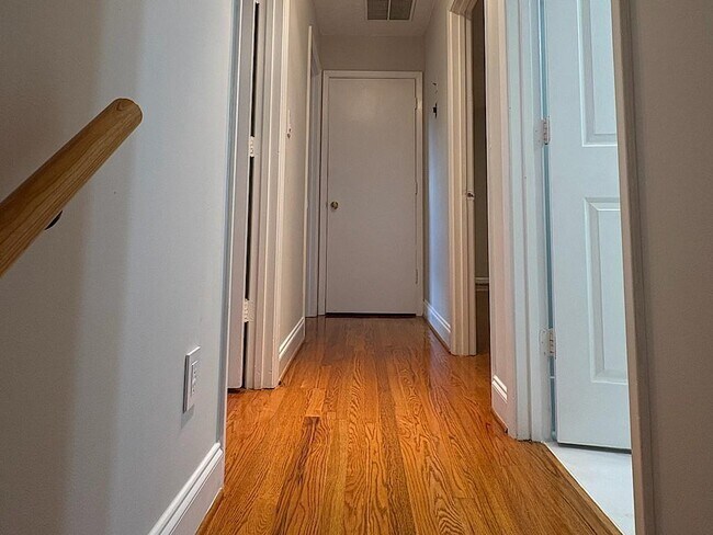 Building Photo - 3767 Murdock Ln