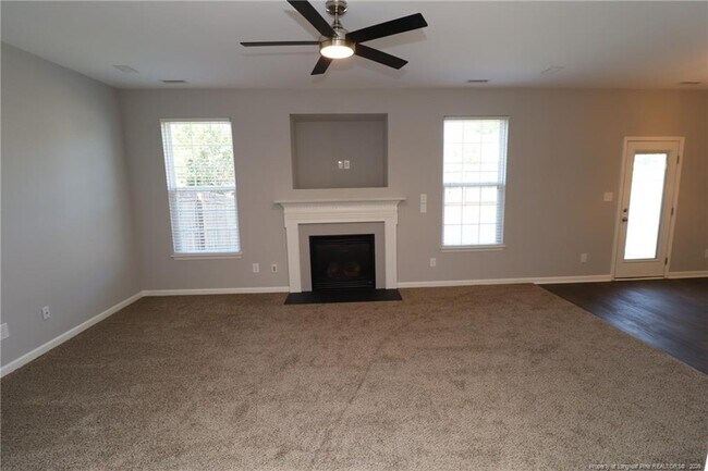 Building Photo - 5112 Mabe Dr