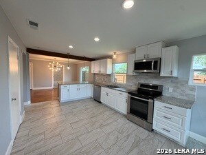 Building Photo - 2555 W Kings Hwy