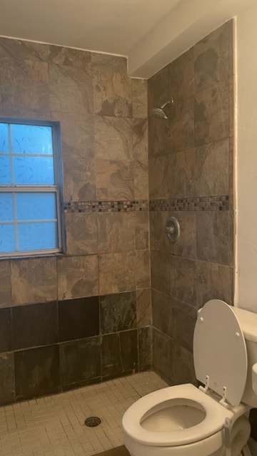 Bathroom - 516 E Esther St