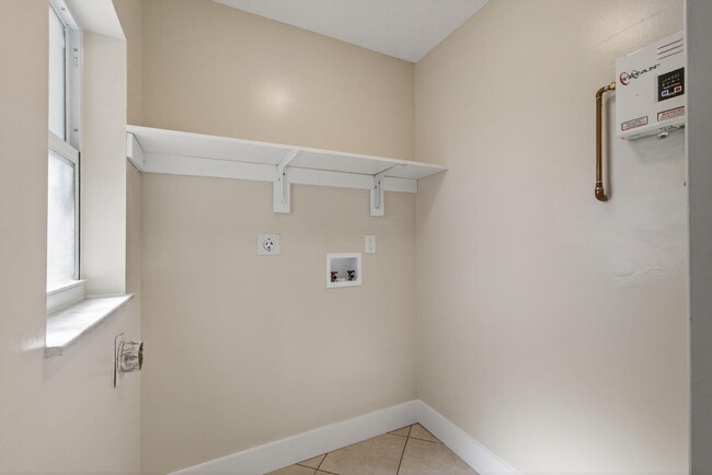 Building Photo - 8729 SE Hobe Ridge Ave