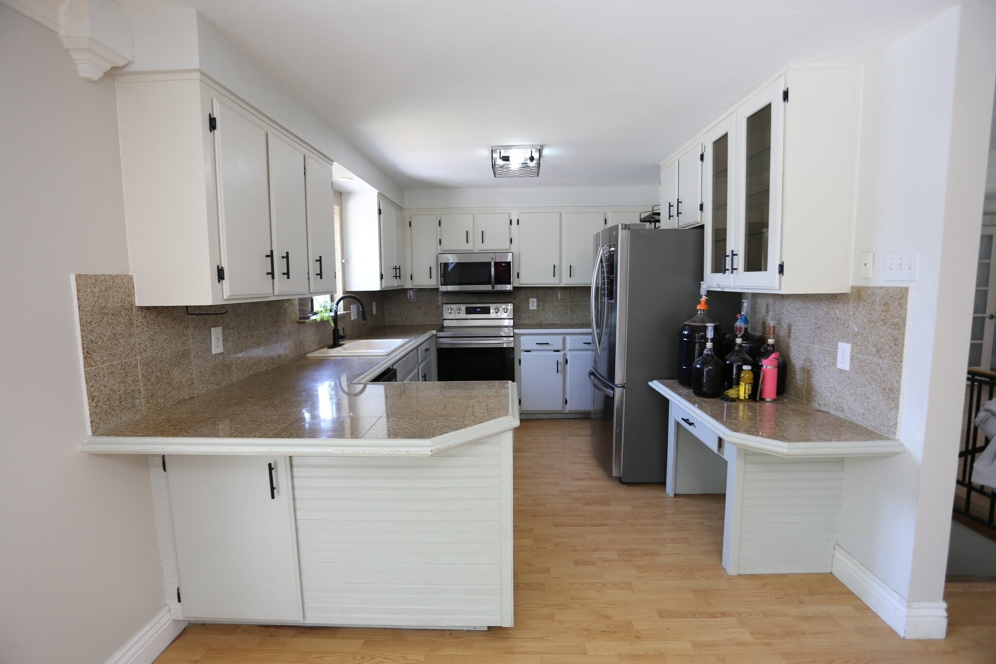 Building Photo - 9239 W Zuni Dr