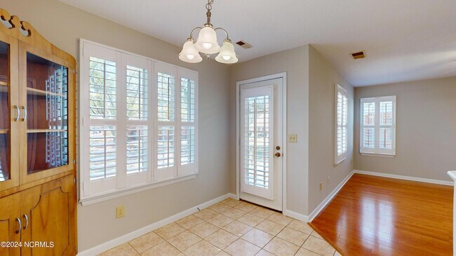 Building Photo - 727 Chancery Ln