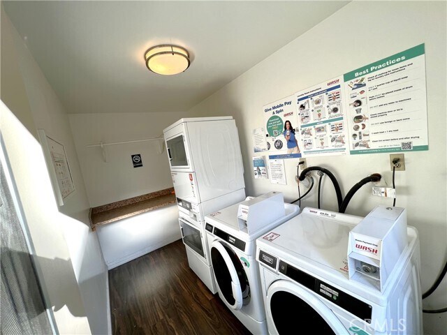 Building Photo - 4160 W 182nd St