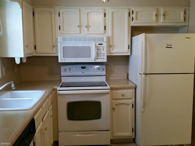 Building Photo - 2 br, 2 bath House - 4812 Tower Rd Unit D