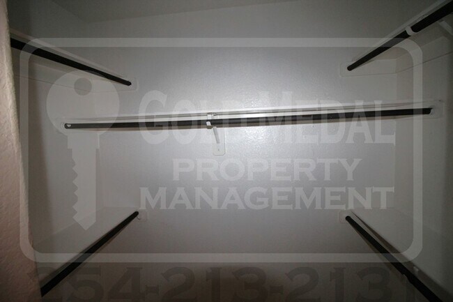 Building Photo - 1108 Grace Point Dr