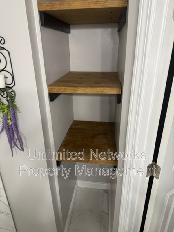 Building Photo - 151 Lawton St SW