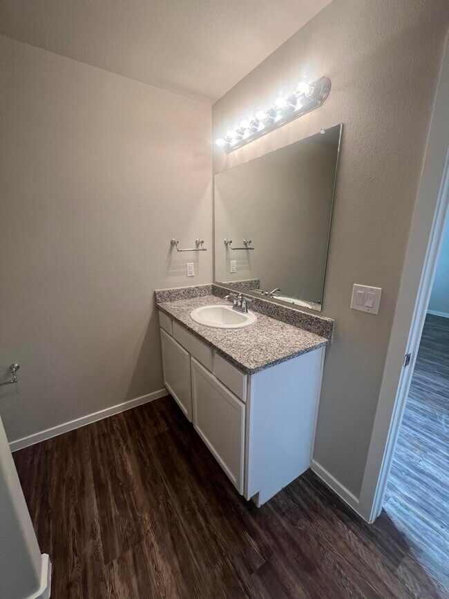 Building Photo - 2101 Kirksey Ave